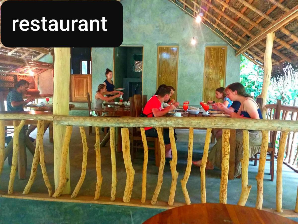 Palm Land Eco Resort And Safari Tours Uda Walawe Extérieur photo